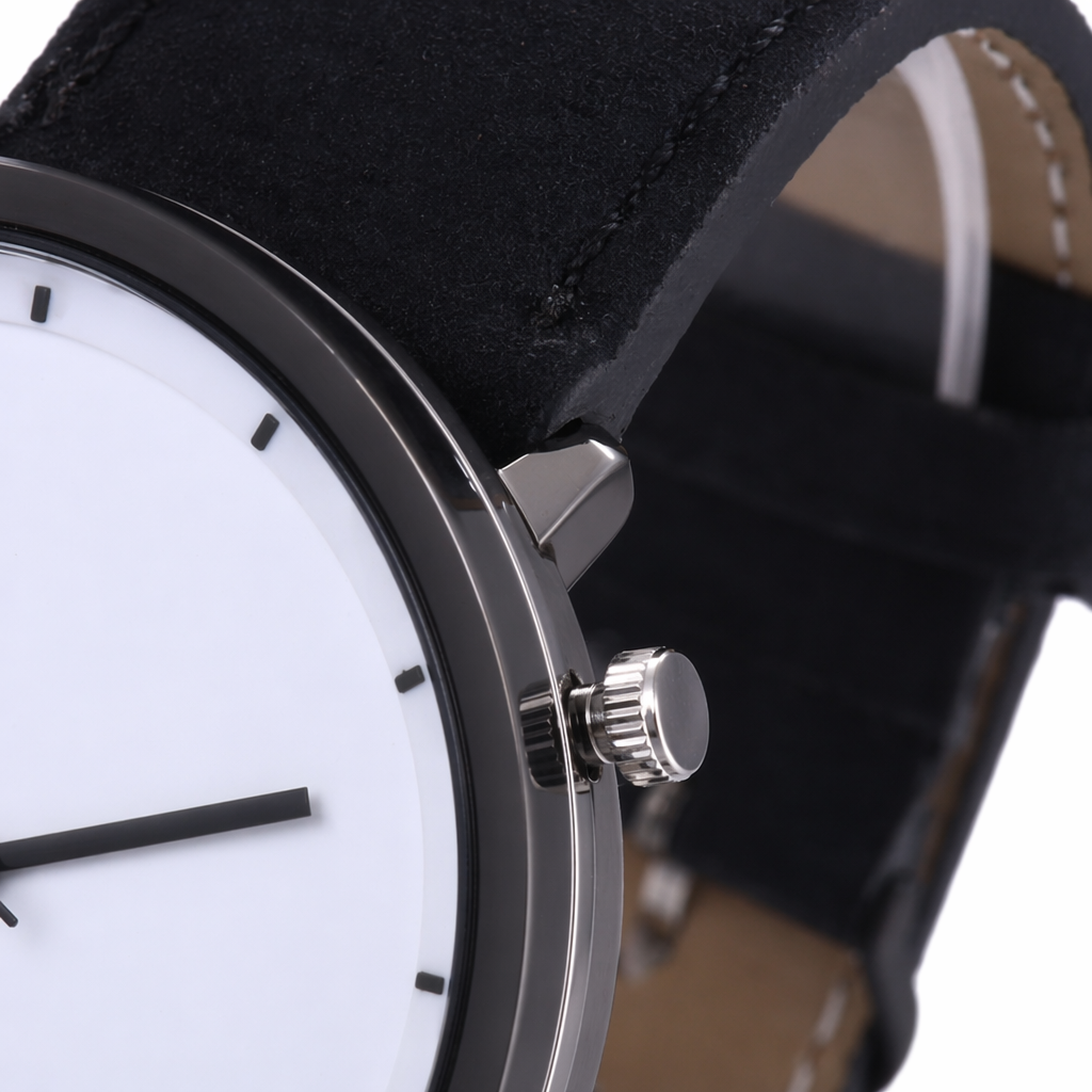 The black strap and white dial quartz ladies' watch is simple, fashionable and versatile Application Scenario