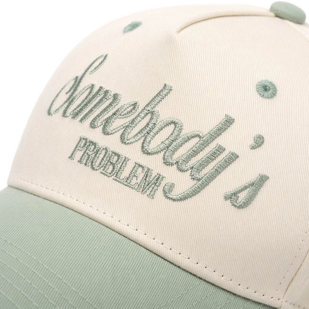 Beige and light green color-matched baseball caps for both men and women, casual and versatile sun hats Application Scenario