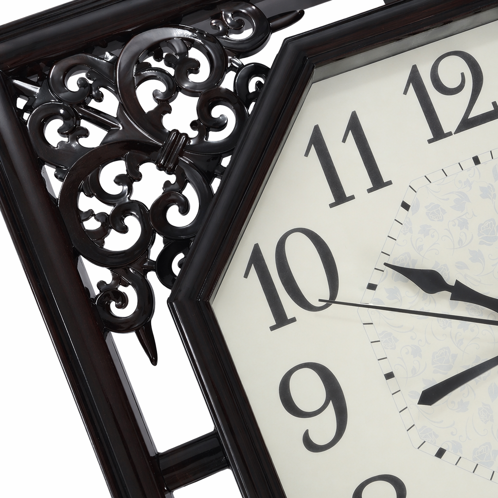 Black carved frame wall clock, simple and modern wall-mounted clock for living room and bedroom Application Scenario