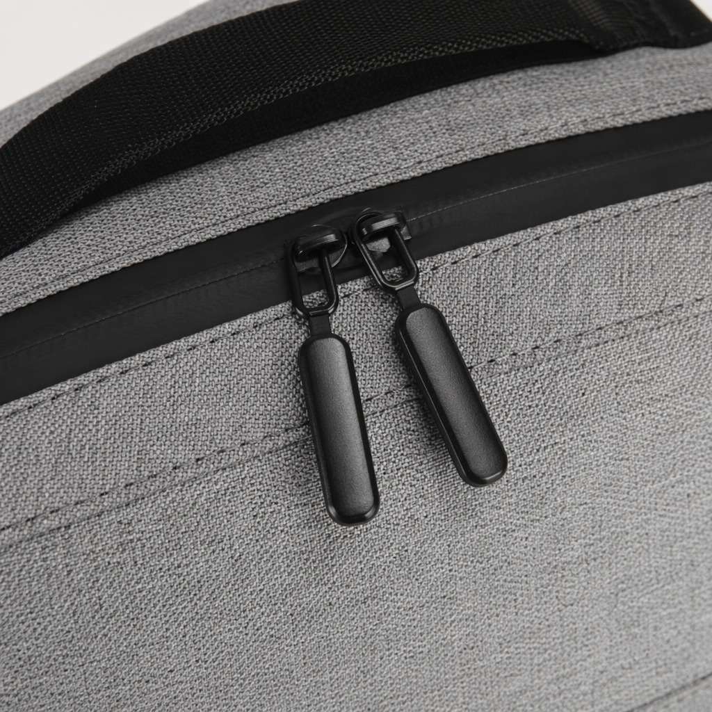 A simple and fashionable grey backpack, a large-capacity lightweight travel bag for student commuting Application Scenario