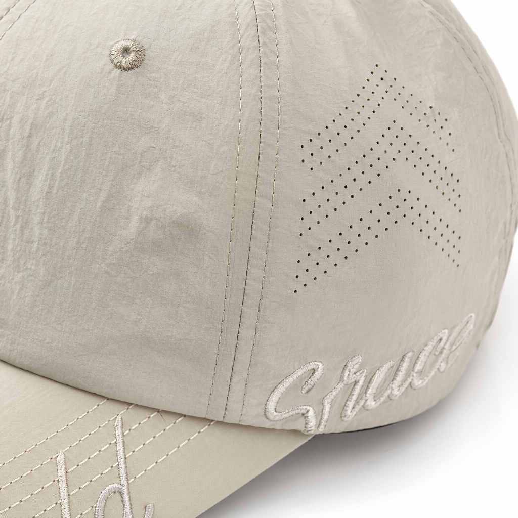 Light grey baseball cap, unisex, casual and versatile, with adjustable soft top for sunshade Application Scenario