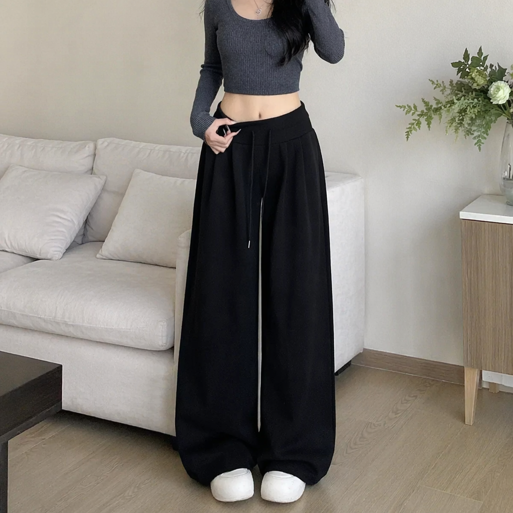 The model wore black fleece wide-leg pants in real photos to show off the warm and slimming casual trousers for autumn and winter details Picture