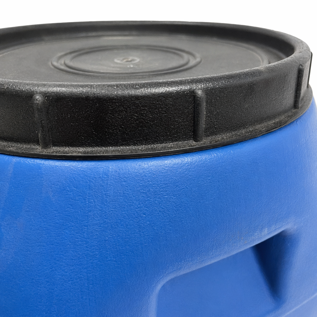 The blue plastic bucket is thickened and durable. The capacity of the household water storage bucket is selectable. It has strong load-bearing capacity and is leak-proof Application Scenario