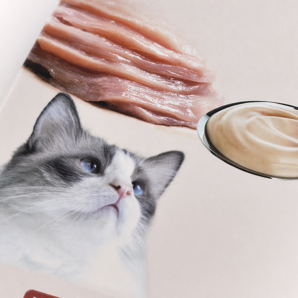 The off-white cat snack storage box and pet cat storage box feature a cute and simple style Application Scenario