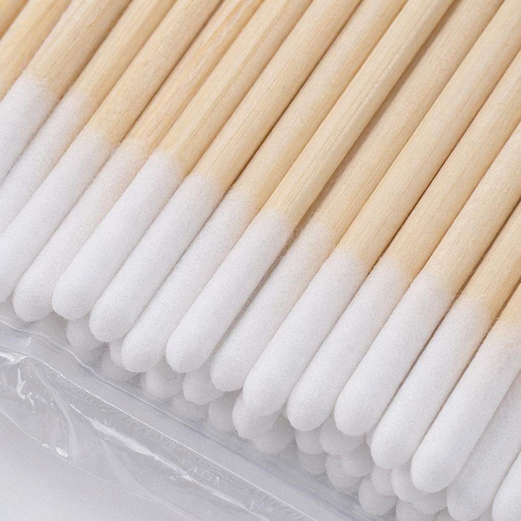 Transparent plastic bag cotton swabs for hygiene, disposable household use for makeup and cleaning Application Scenario