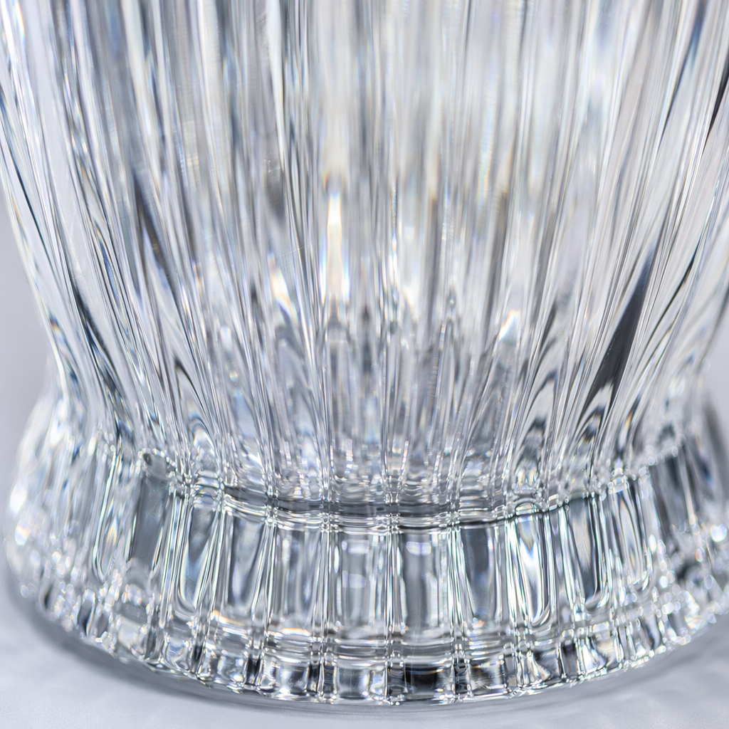 Transparent striped glass cup, high borosilicate heat-resistant household juice water cup 350ml Application Scenario
