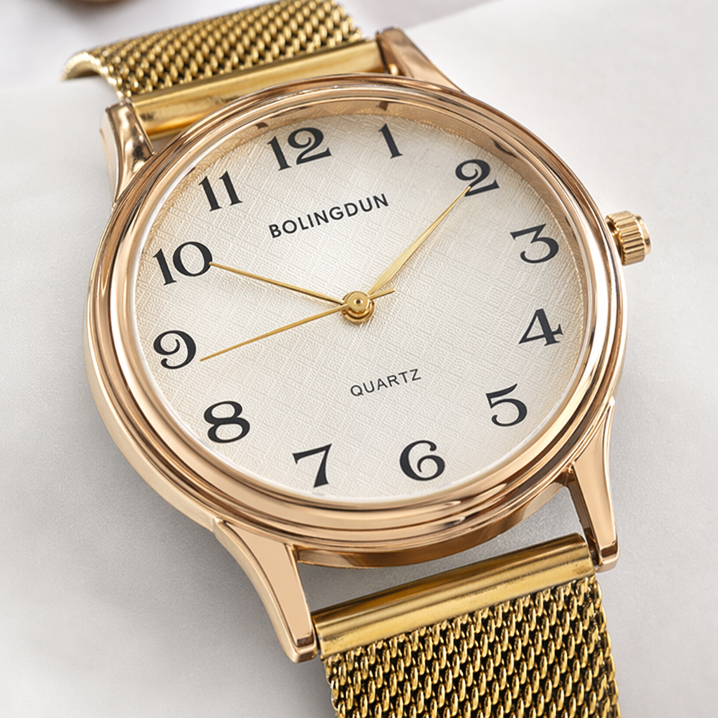 Four different colored metal mesh band watches are fashionable and versatile, suitable for both men and women Application Scenario