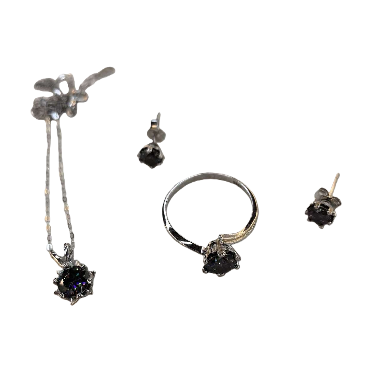 A three-piece all-silver set of necklace, ring and stud earrings Item Picture
