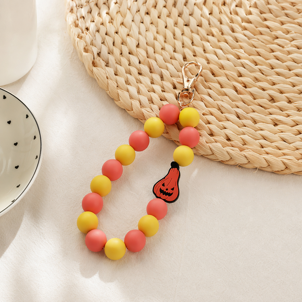 Halloween-themed colorful silicone bead pendants, spider web, bat, witch hat, pumpkin lantern, skull keychain bracelet details Picture