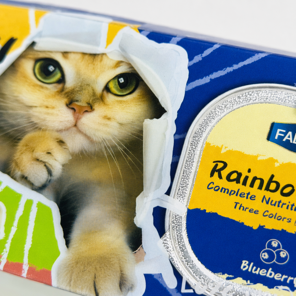 Colorful packaged cat food Application Scenario