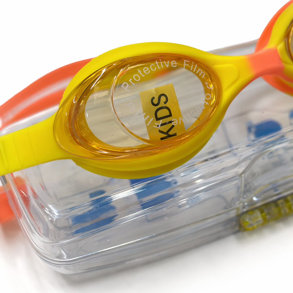 Colorful children's swimming goggles with anti-fog and waterproof silicone, comfortable fit and adjustable headband Application Scenario