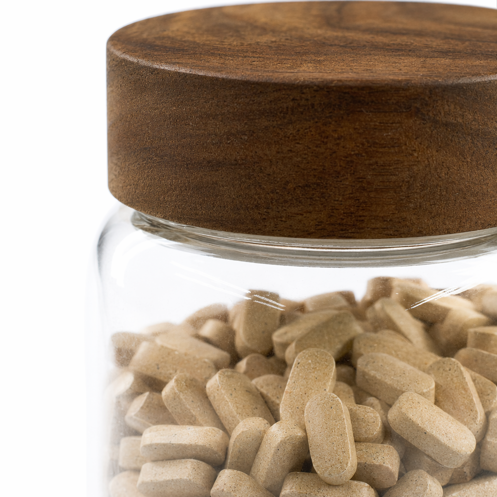 Transparent glass bottle with wooden cap, taurine tablets for cats, pet nutritional supplement Application Scenario