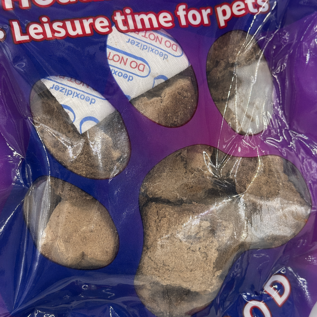 Colorful gradient packaging bags for pet snacks, healthy snacks for teeth grinding and cleaning for cats and dogs Application Scenario