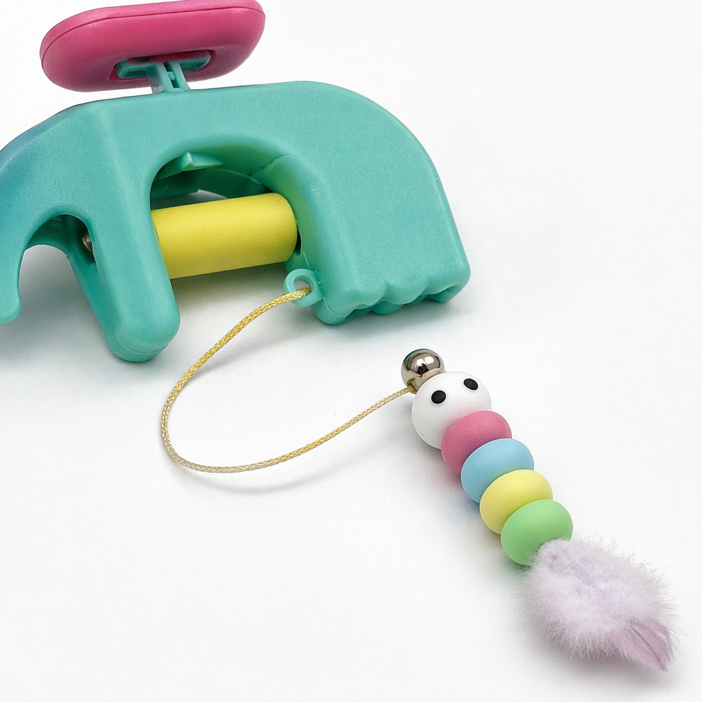 White packaging box cat toy, cat teasing stick, interactive and educational caterpillar Application Scenario