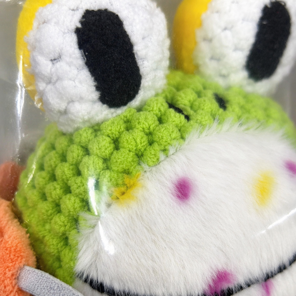 Colorful plush frog dolls, cute throw pillows, fabric children's gifts, plush toys Application Scenario