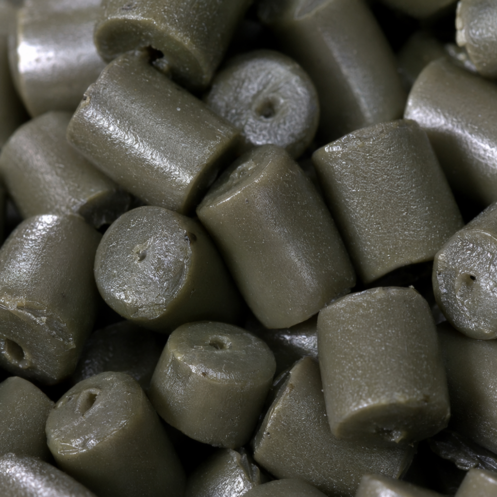 Grayish-green granular plastic particles, general engineering plastic raw materials, 25kg per bag Application Scenario