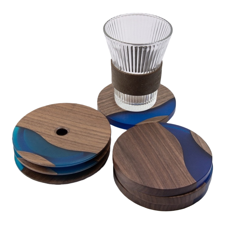 A set of wooden blue glazed coasters with glass cups, a Nordic-style heat-resistant and heat-insulating pad for home use Item Picture