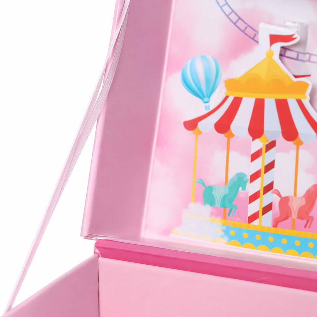 The pink gift box is a simple and fashionable gift packaging box, making it an ideal choice for giving gifts during festivals Application Scenario