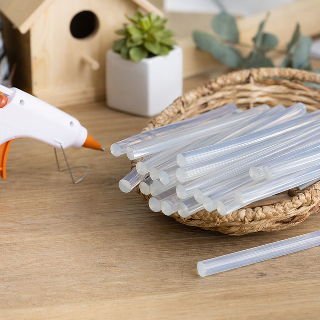 Transparent adhesive sticks have strong stickiness details Picture