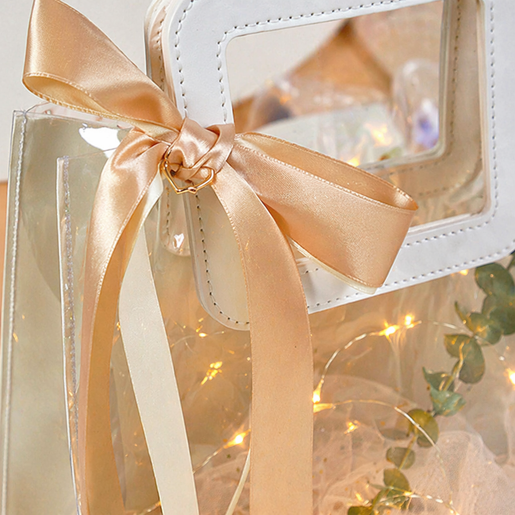 Transparent handbag with light strings, green plants, cards, gauze, white square handle, champagne-colored silk strap Application Scenario