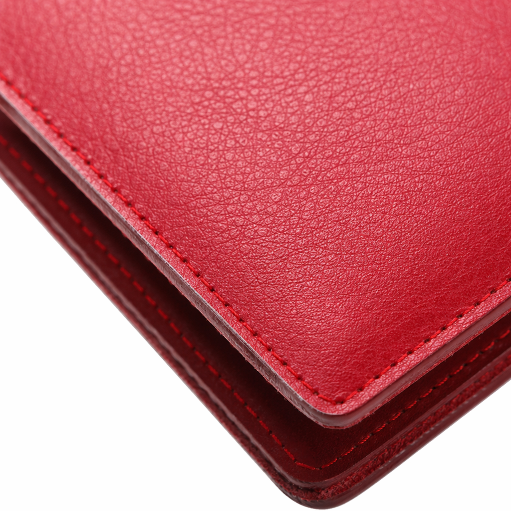 This short, lightweight and wear-resistant red leather wallet for commuting and business men Application Scenario