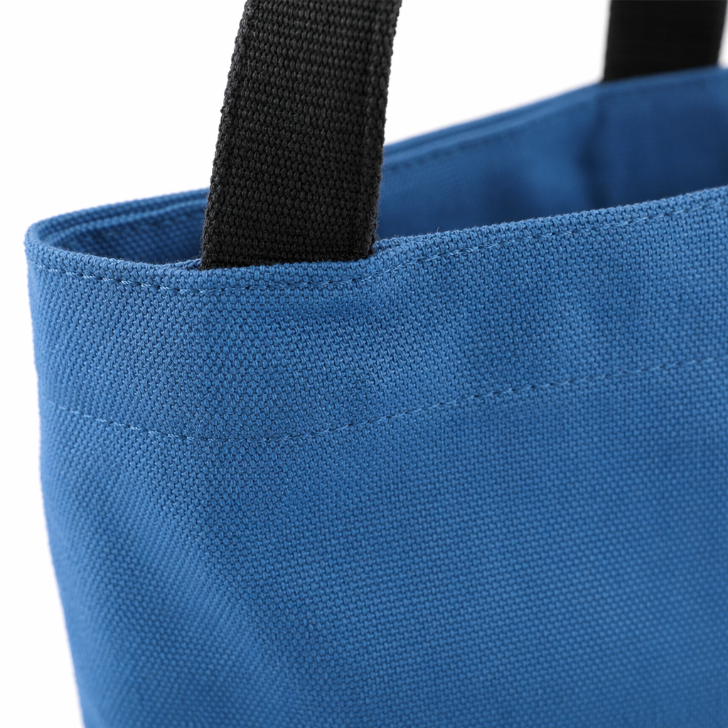 The blue canvas bag is simple and versatile for commuting. The single-shoulder tote bag has a large capacity and is lightweight for ladies Application Scenario