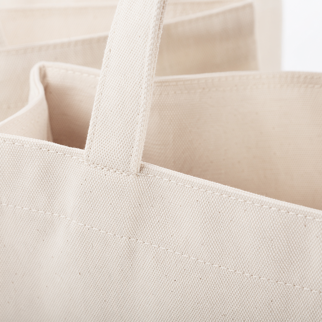 The white canvas handbag is simple, versatile, eco-friendly shopping bag, foldable, lightweight and has a large capacity Application Scenario