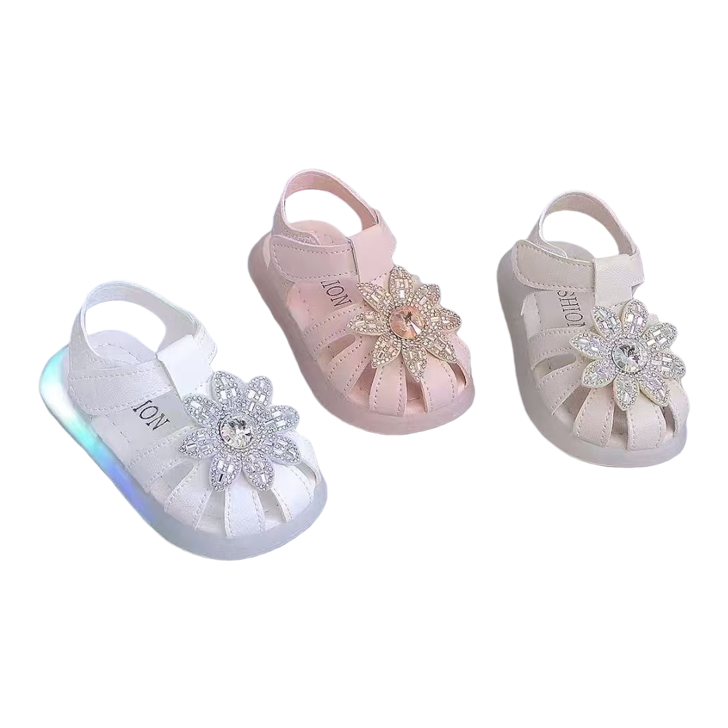 Three pairs of crystal flower girls' sandals in white, pink and beige Item Picture