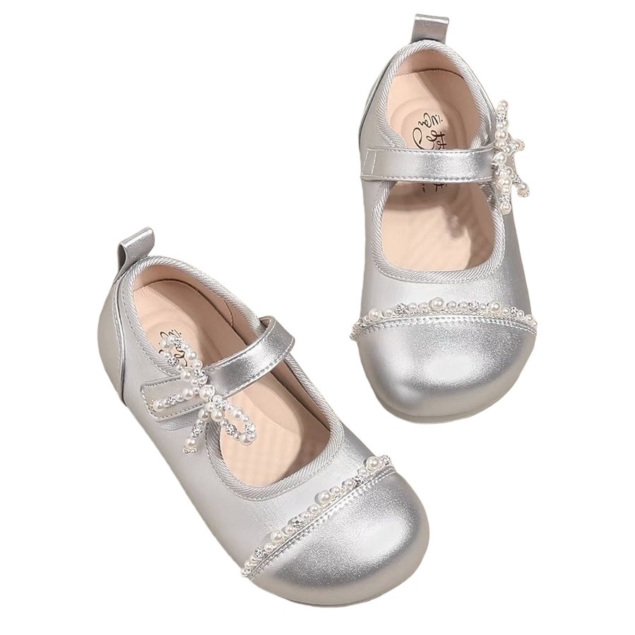 Silver pearls decorate the girl Mary Jane shoes Item Picture