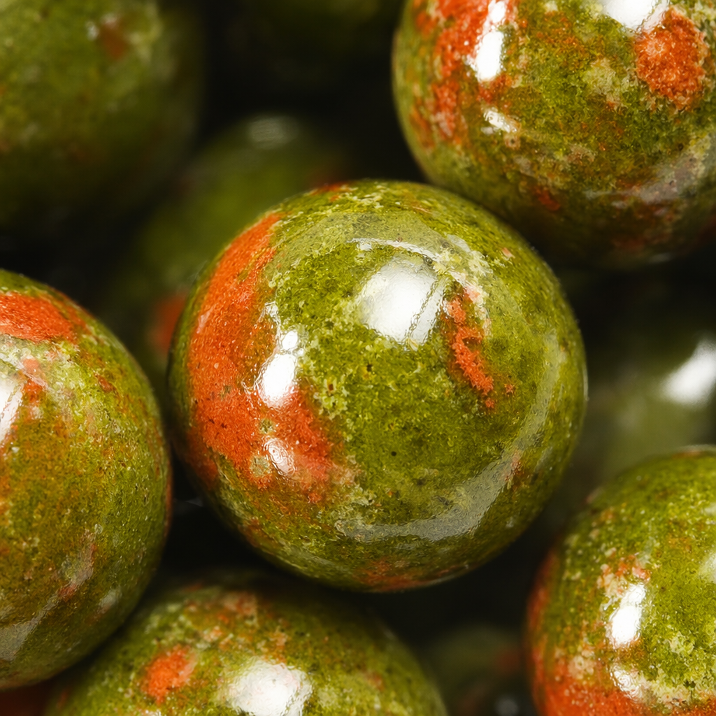Green with red spots, natural stone beads, DIY accessories, woven beads, material beads, loose beads Application Scenario