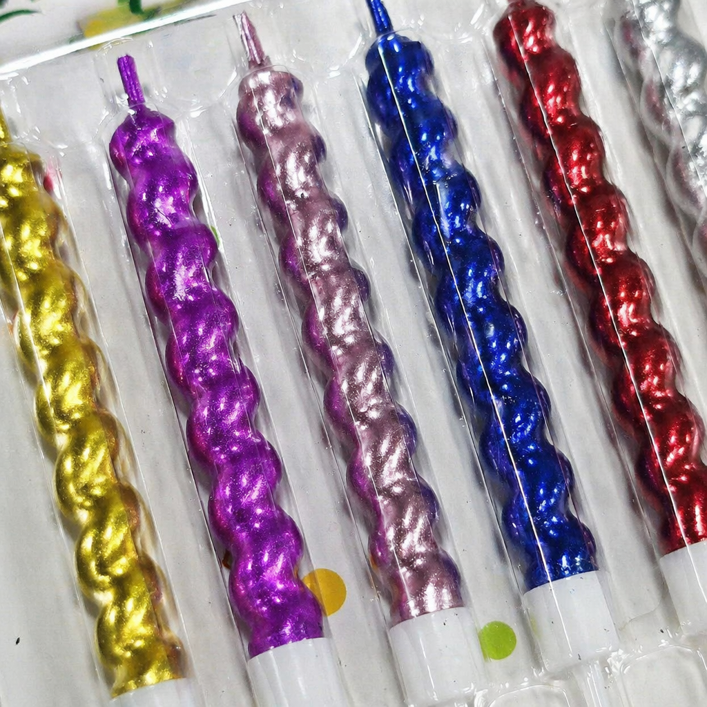 Colorful spiral-shaped party candles, festival and birthday decoration items, safe and slow-burning Application Scenario