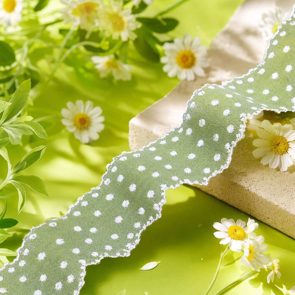 DIY hand-stitched material for white lace trim fabric Specification image