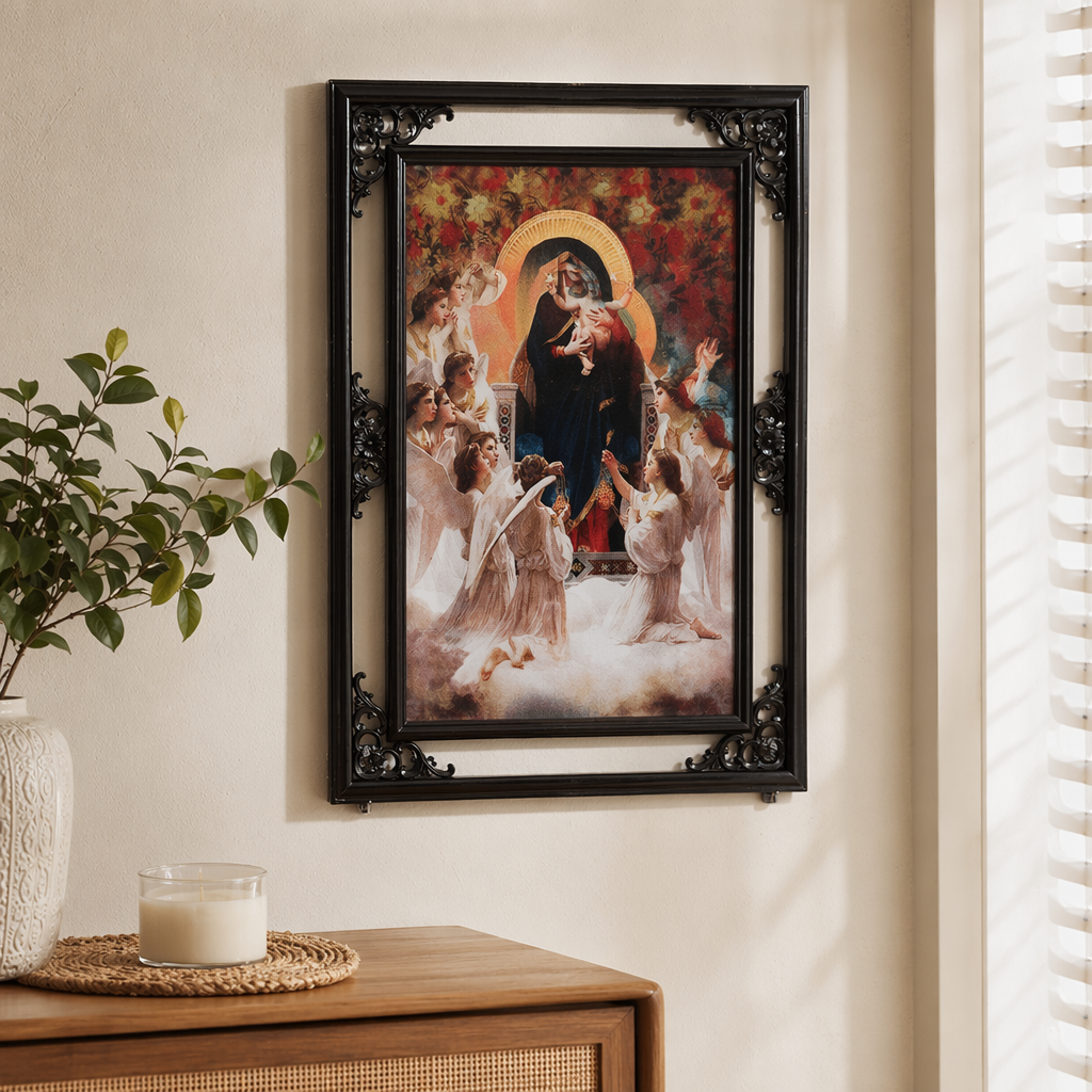 黑色雕花相框+宗教油画产品图