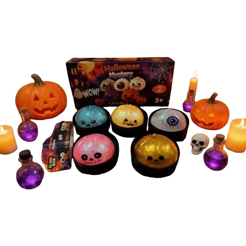 Halloween-themed blind box toys are randomly distributed as cute and funny collectible items Item Picture