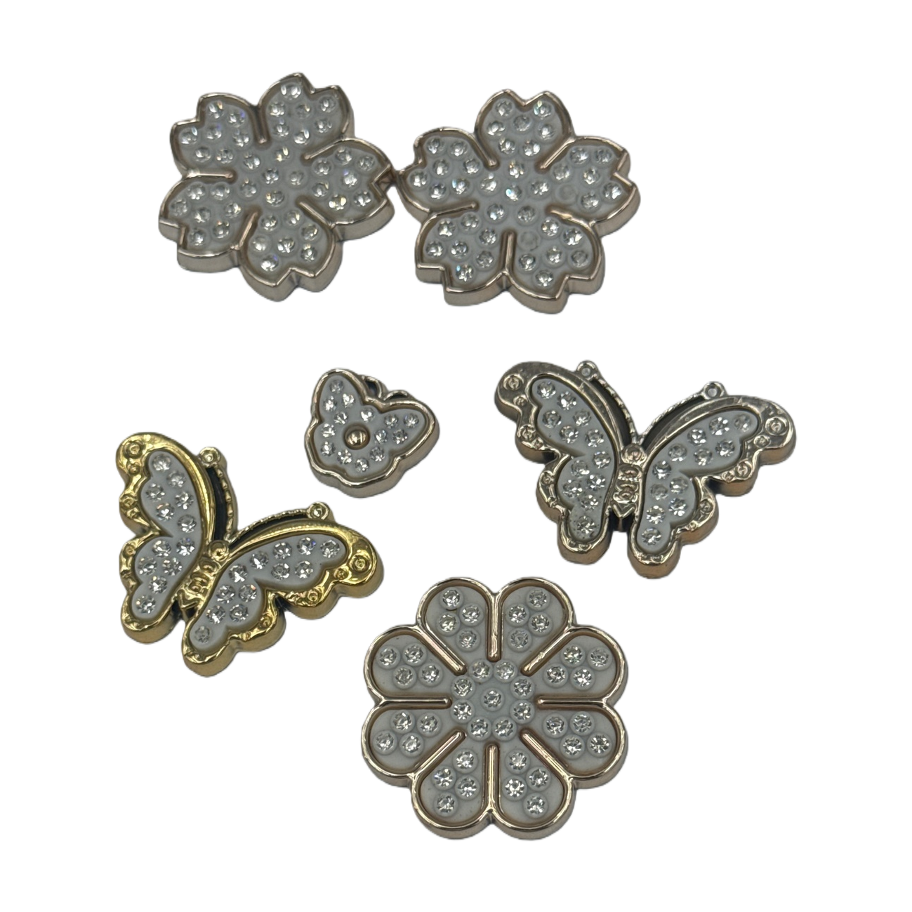 زخرفة شكل فراشة مزخرفة بالفضة Item Picture