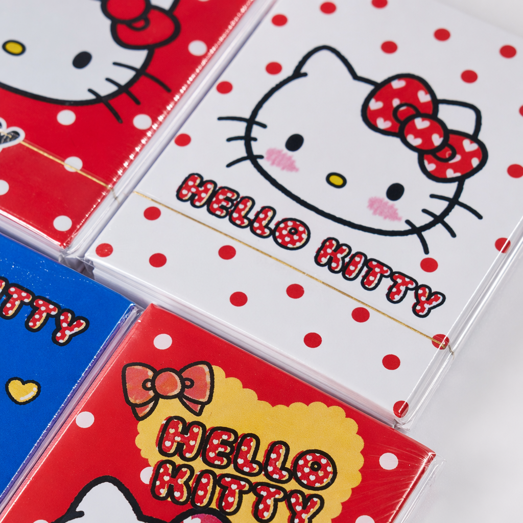 Красный, синий, белый. Карманный Бен "Hello Kitty A7" Application Scenario