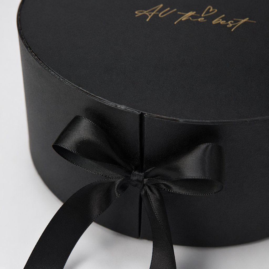Black cylindrical gift box, simple and elegant festival gift packaging box Application Scenario