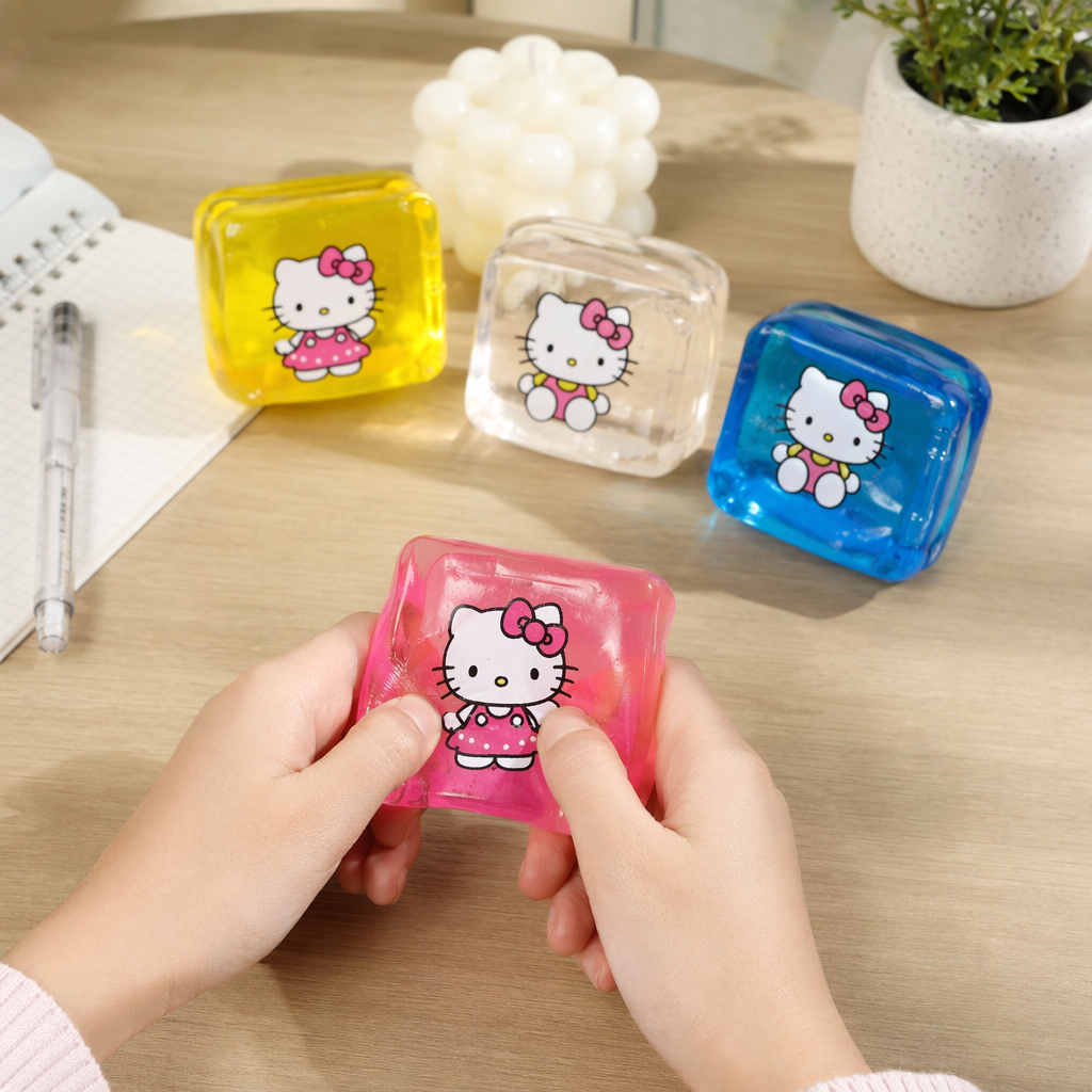 Colorful transparent square educational toys for children's early education building blocks are safe and non-toxic details Picture