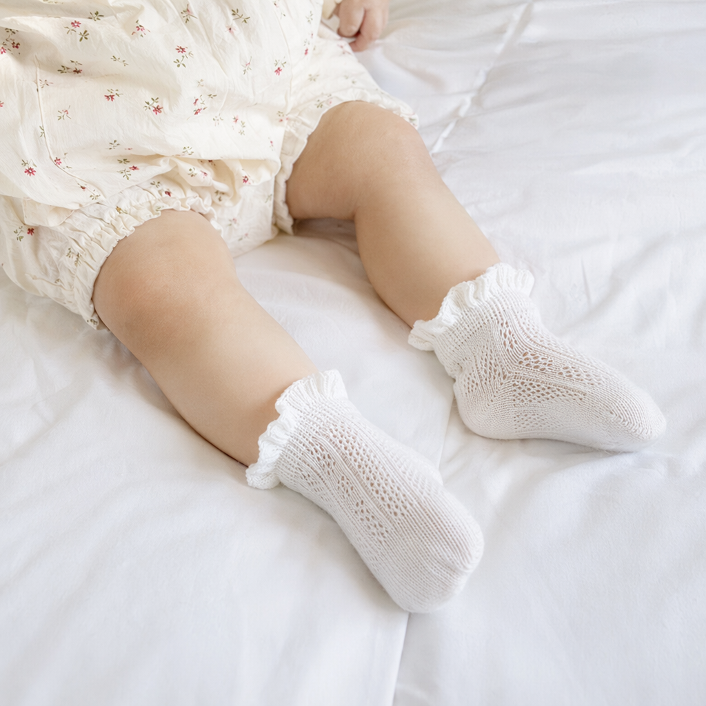 White knitted socks, pure cotton breathable mid-calf socks for women, spring and autumn basic, versatile details Picture