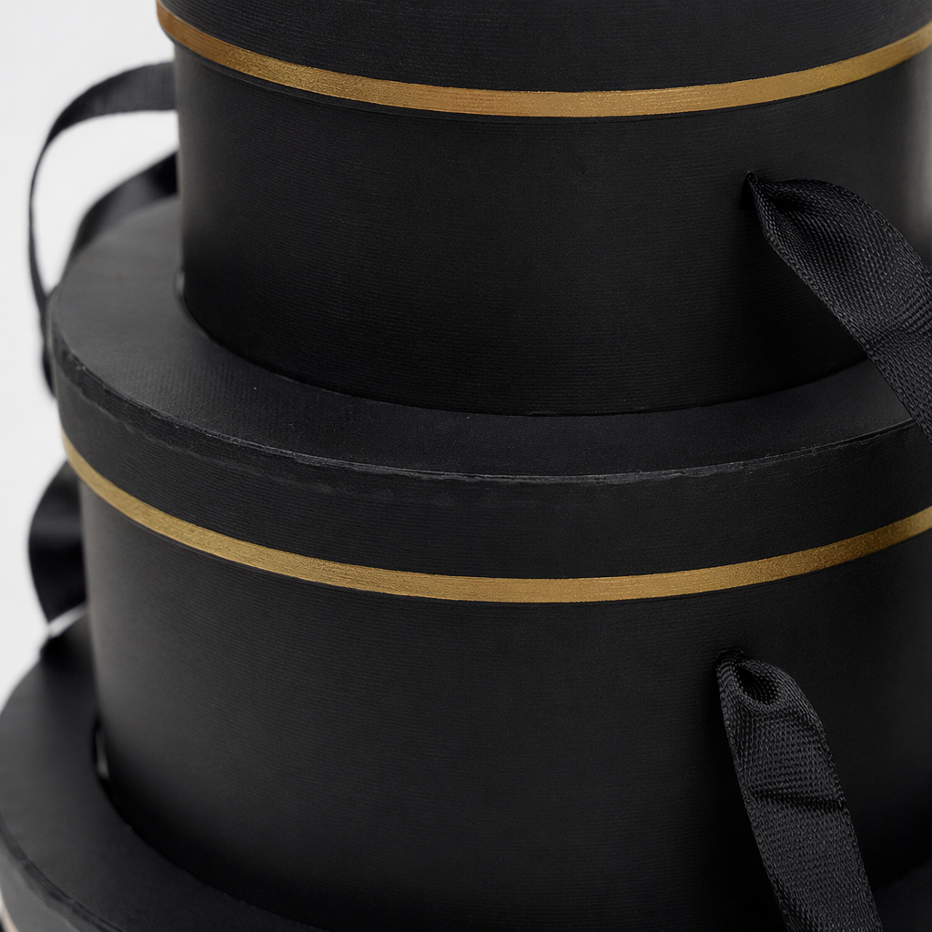 The black gift box set is a high-end business gift with exquisite packaging, making it an excellent choice for gifting Application Scenario