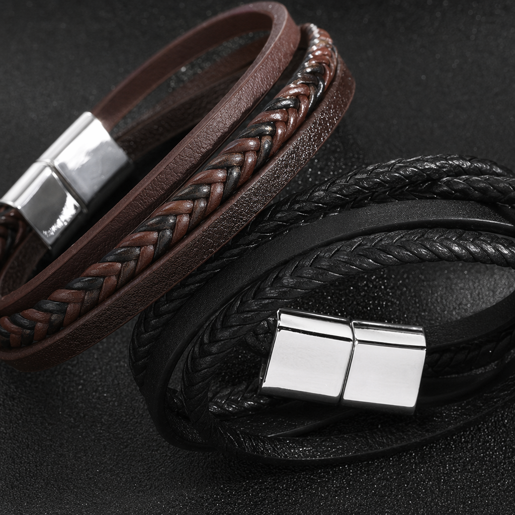 Black and blue woven leather bracelet with silver magnetic clasp Application Scenario