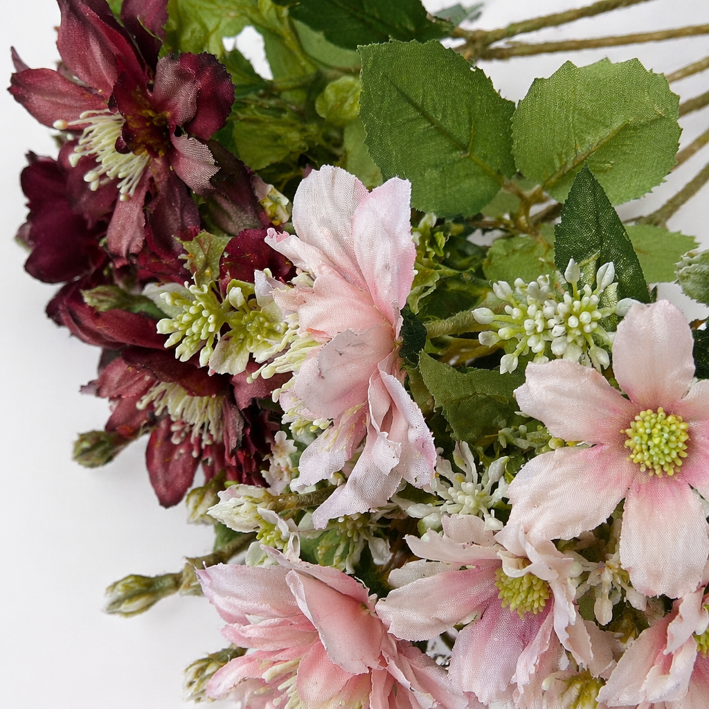 Multi-color simulated flower bouquets, living room decorative items, wedding home flower arrangement sets Application Scenario