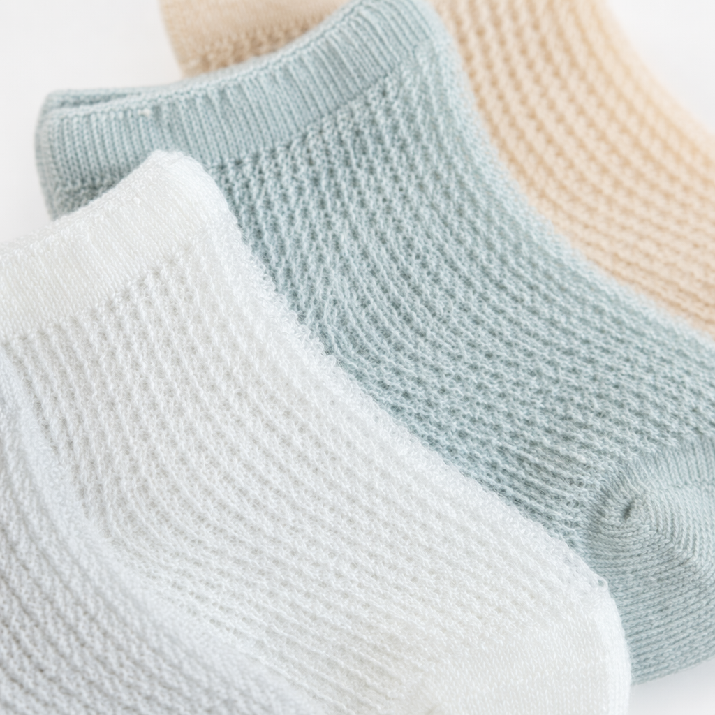Light-colored knitted socks, pure cotton, comfortable and breathable mid-calf socks for women Application Scenario