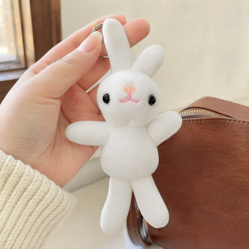 白色兔子毛绒钥匙扣可爱萌趣挂件车载包包装饰产品图