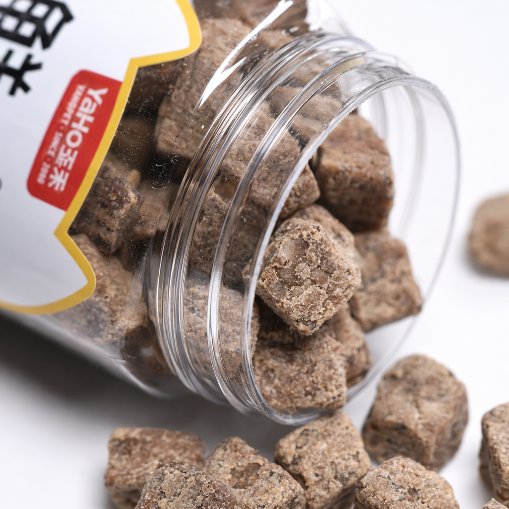 YaHo亚禾HO鲜鸡肉蔓越莓粒宠物零食透明玻璃罐装-36℃低温锁鲜无谷配方 Application Scenario