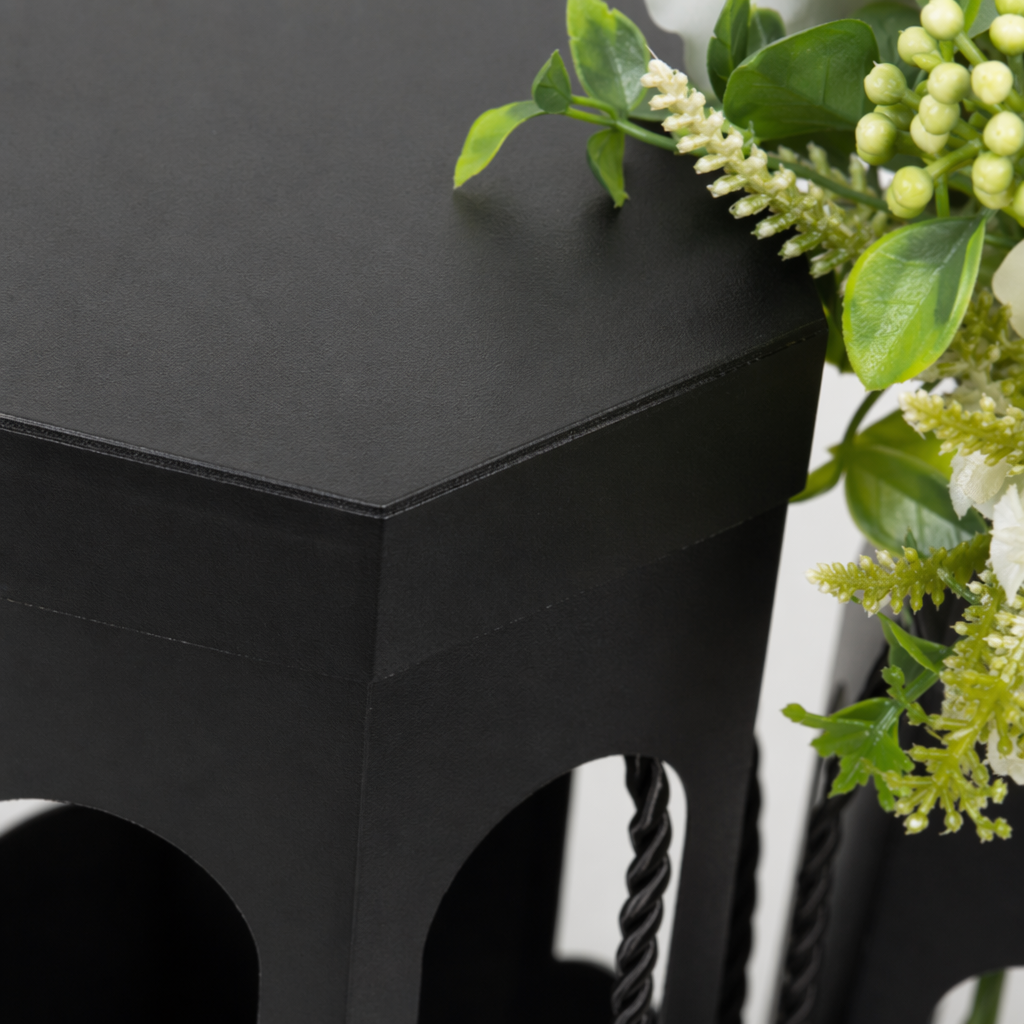 Black hexagonal flower box flower arrangement gift box, simple Nordic-style desktop decoration, ideal for gifting Application Scenario