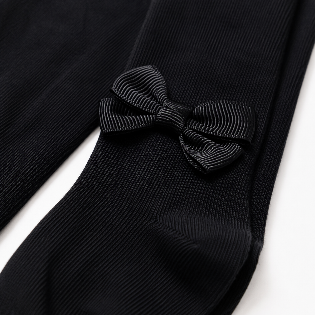 Black bow pantyhose women's slimming and skin-penetrating elastic base socks Application Scenario