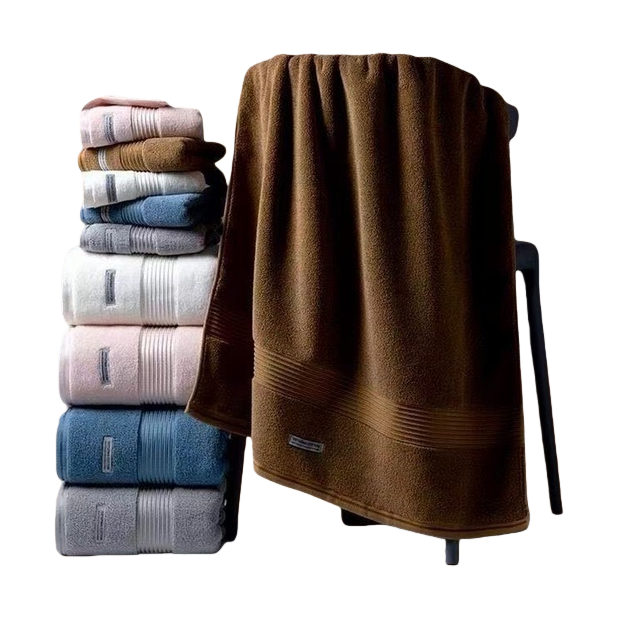 منشفة بنية مربوطة بكرسي أسود مع مناشف متعددة الألوان لعرضها Item Picture