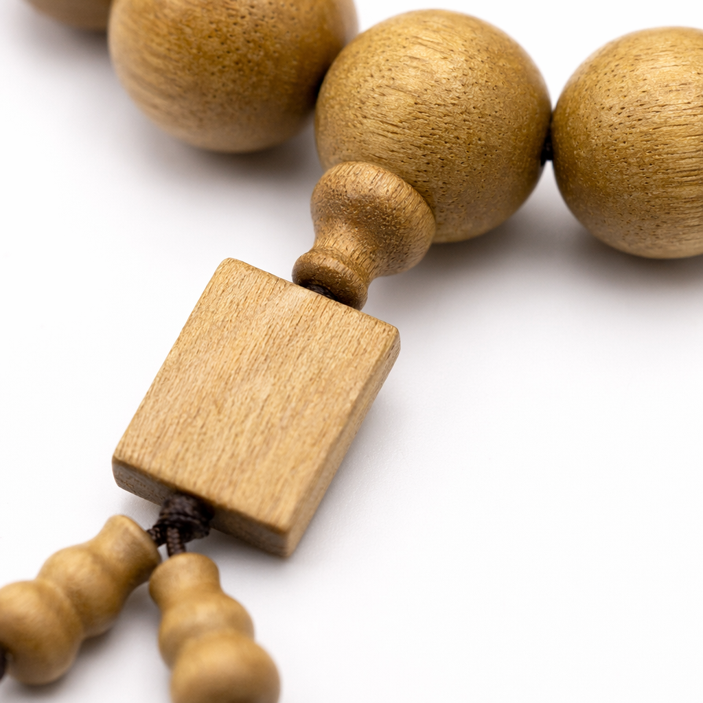 Wooden prayer bead bracelet, natural agarwood, small-leaf red sandalwood, Bodhi root, Zen meditation jewelry Application Scenario