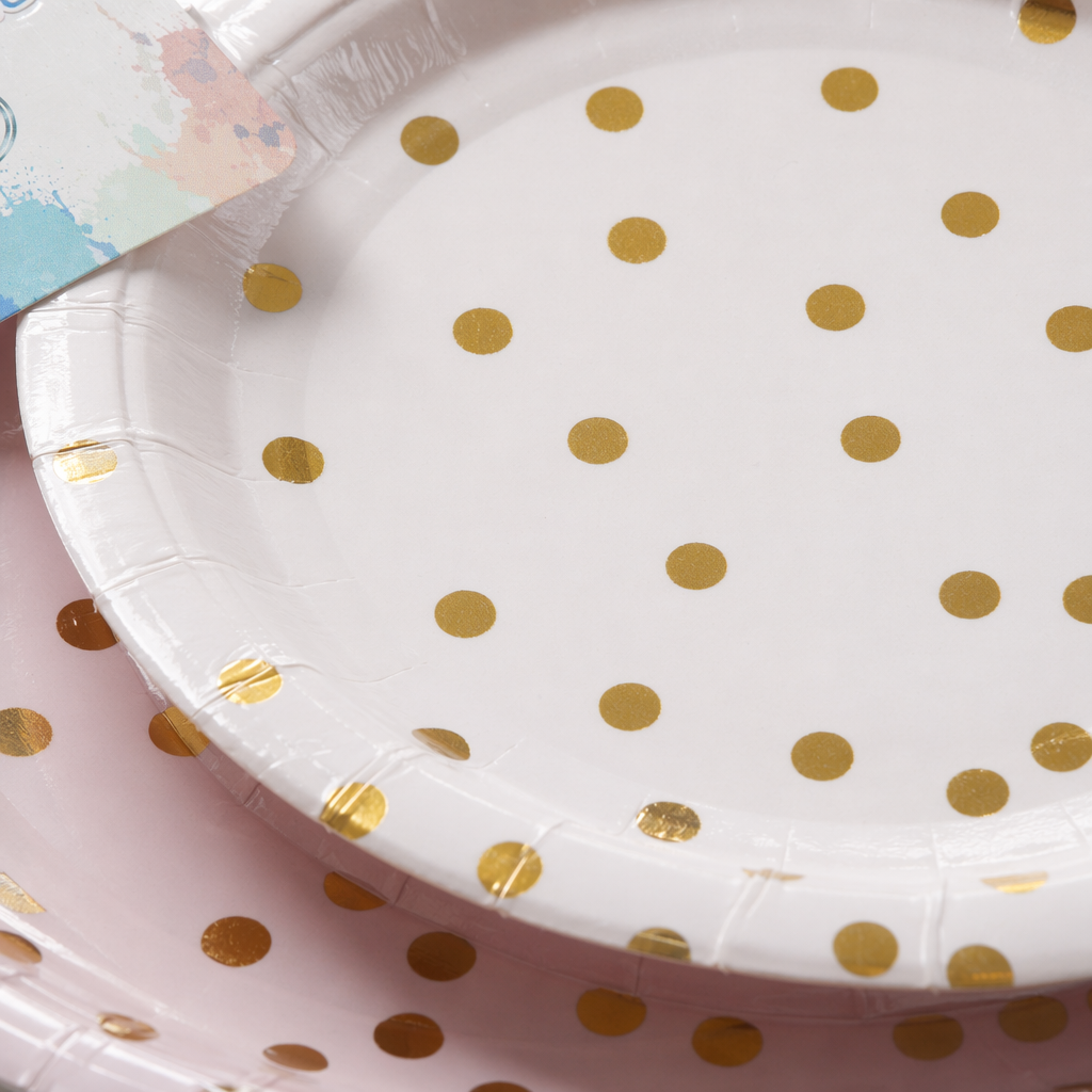 Pink gold dot decorated paper plate, disposable dinner plate for banquets and parties, 20cm round Application Scenario